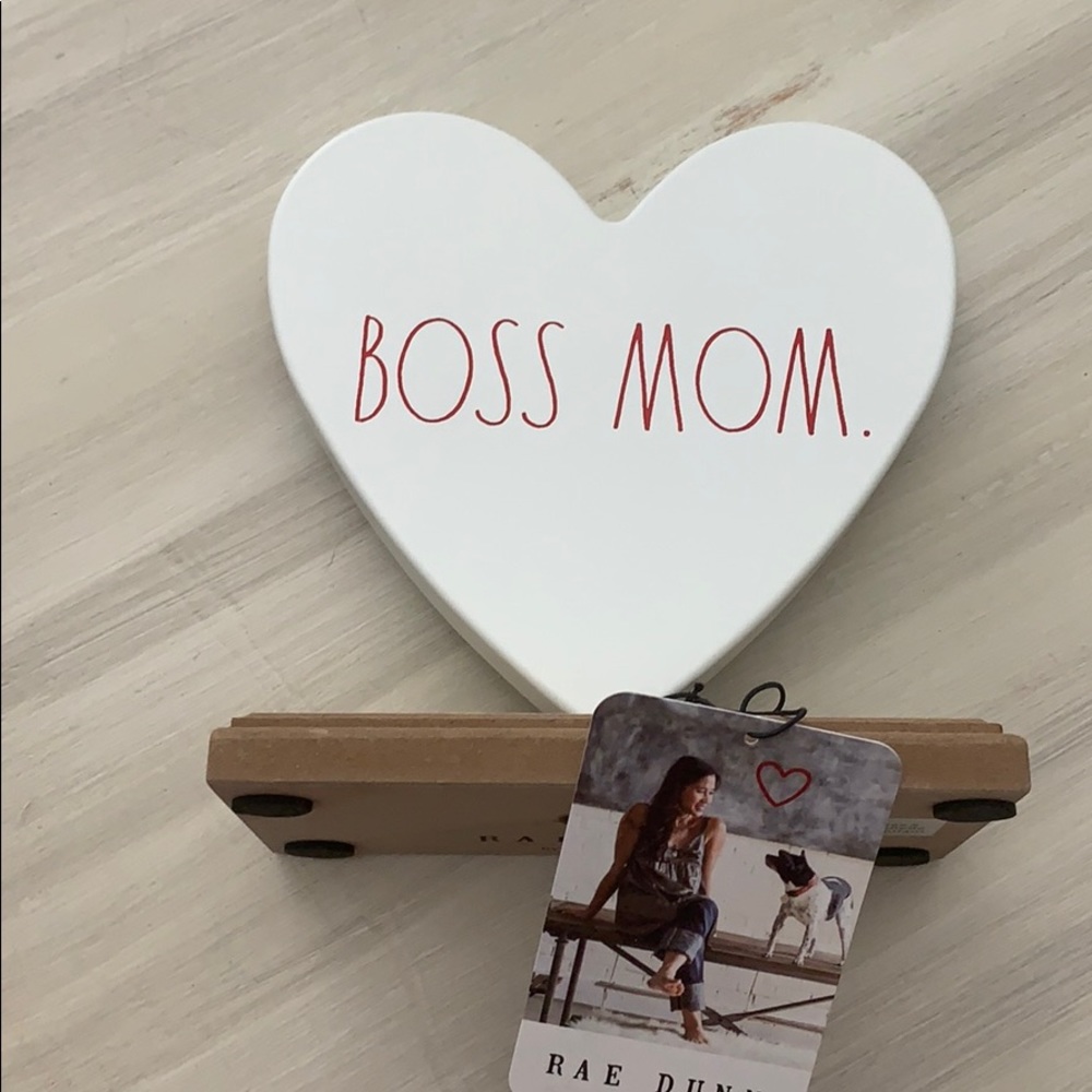 Rae Dunn Boss Mom heart